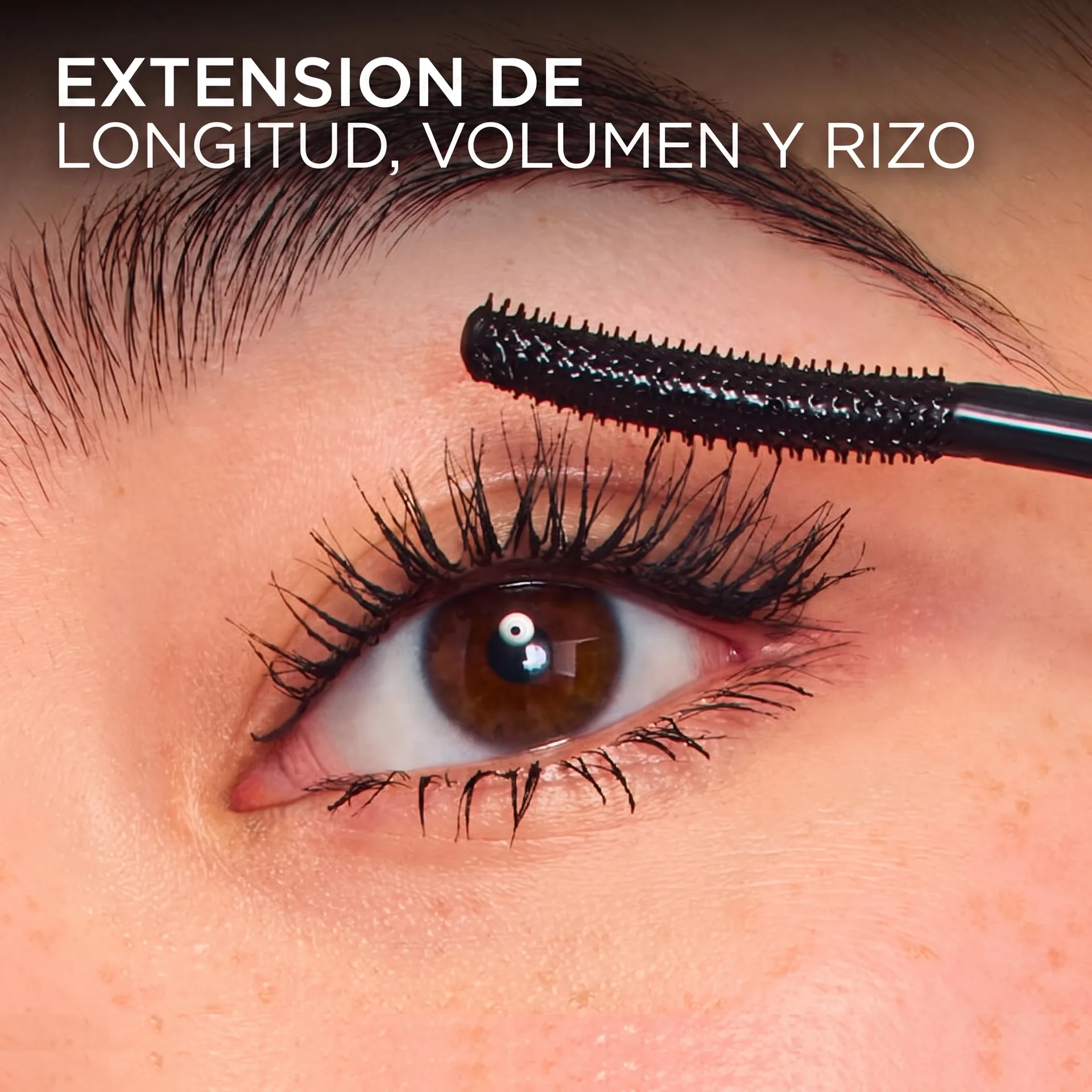 Acabado visual de longitud, volumen y rizo con Extensionist Máscara